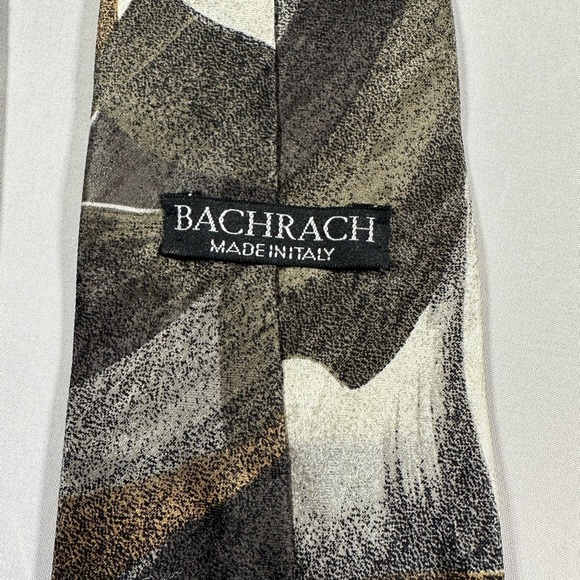 Men’s Italian Silk Bachrach Necktie​ - Picture 6 of 6